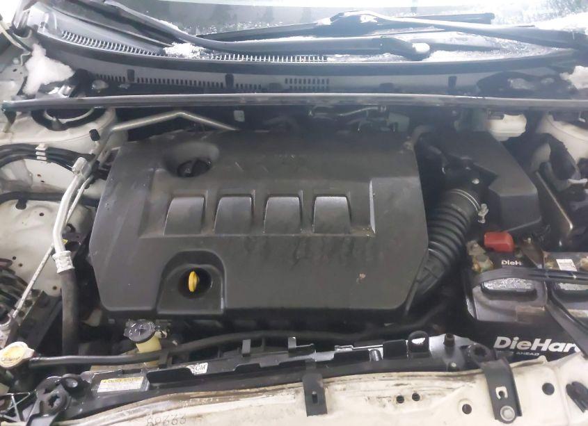 Photo 10 of 2014 Toyota Corolla LE (VIN 2T1BURHEXEC064836)