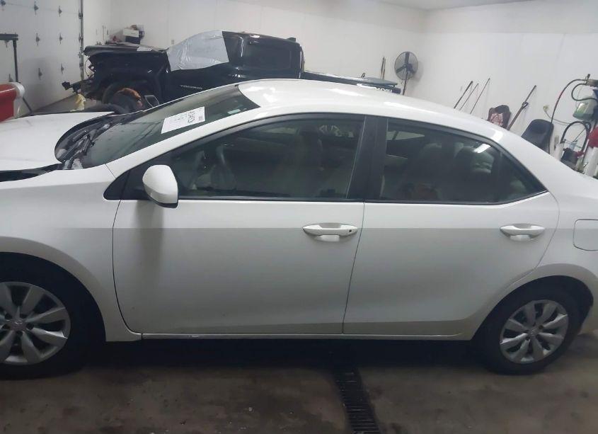 Photo 15 of 2014 Toyota Corolla LE (VIN 2T1BURHEXEC064836)