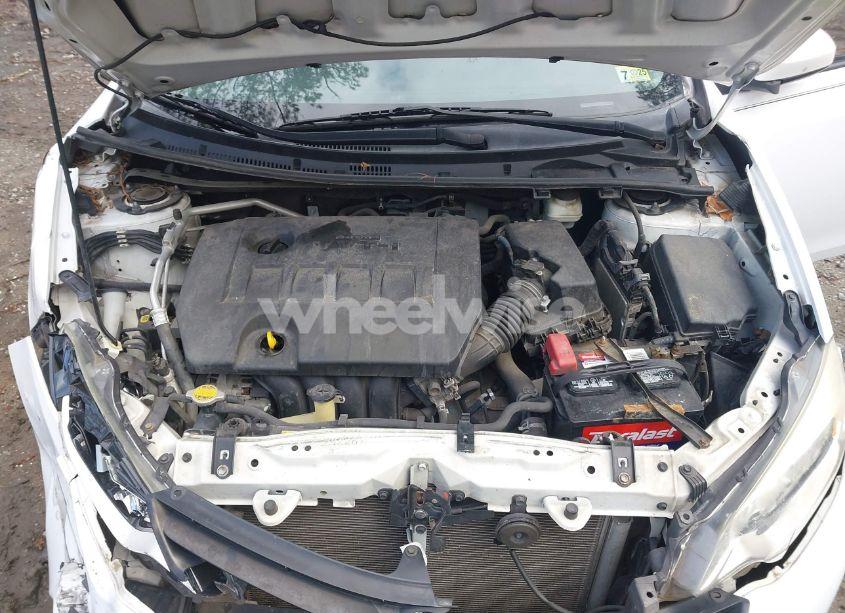 Photo 10 of 2014 Toyota Corolla L (VIN 2T1BURHEXEC069485)