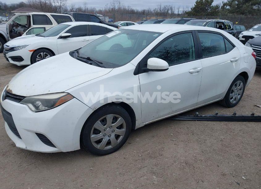 Photo 2 of 2014 Toyota Corolla LE (VIN 2T1BURHEXEC091518)
