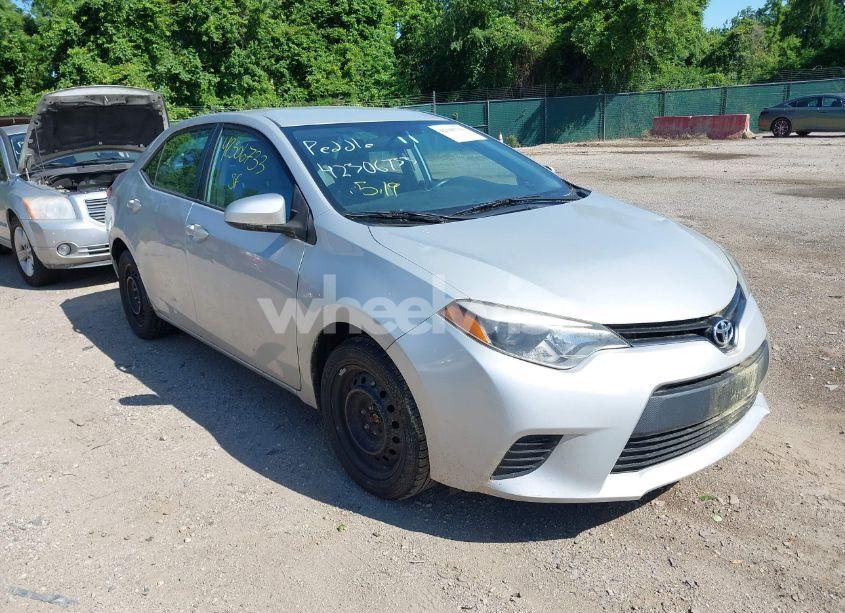 2014 Toyota Corolla LE (VIN 2T1BURHEXEC093124) main photo