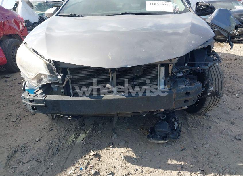 Photo 19 of 2014 Toyota Corolla LE (VIN 2T1BURHEXEC127952)