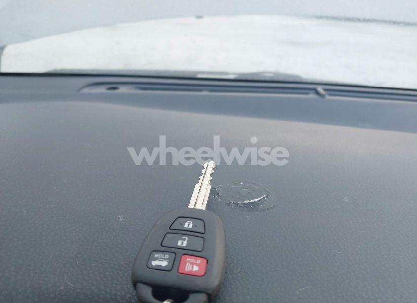 Photo 11 of 2014 Toyota Corolla LE (VIN 2T1BURHEXEC139454)