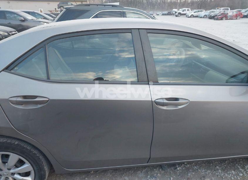 Photo 13 of 2014 Toyota Corolla LE (VIN 2T1BURHEXEC139454)