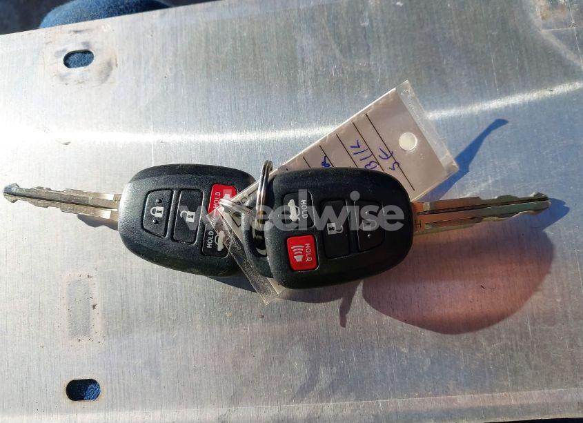 Photo 11 of 2014 Toyota Corolla LE (VIN 2T1BURHEXEC166038)