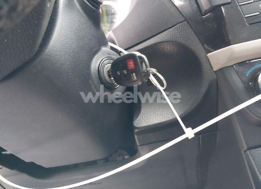 Photo 11 of 2014 Toyota Corolla LE (VIN 2T1BURHEXEC182482)