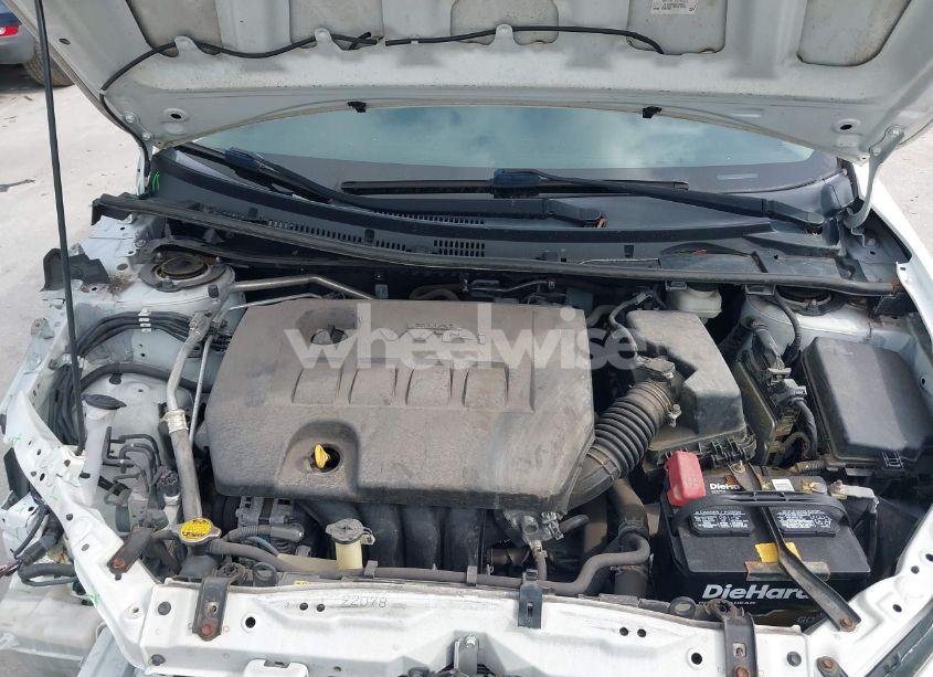 Photo 10 of 2014 Toyota Corolla LE (VIN 2T1BURHEXEC211432)