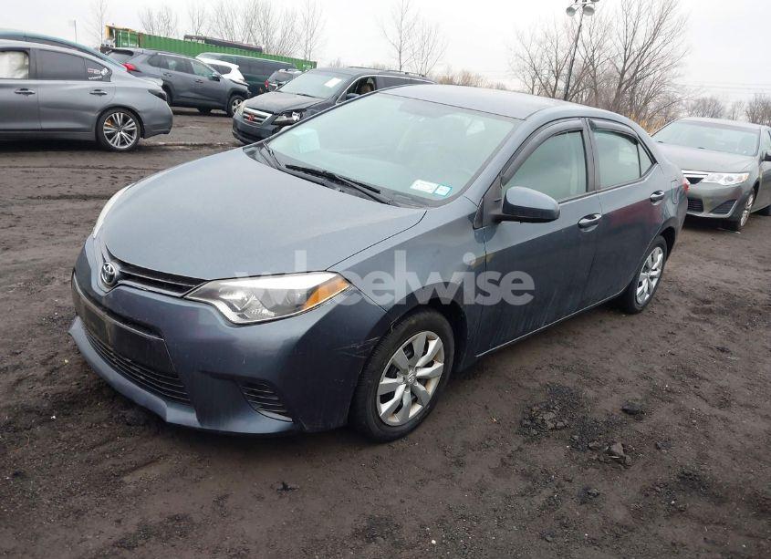 Photo 2 of 2015 Toyota Corolla LE (VIN 2T1BURHEXFC239734)