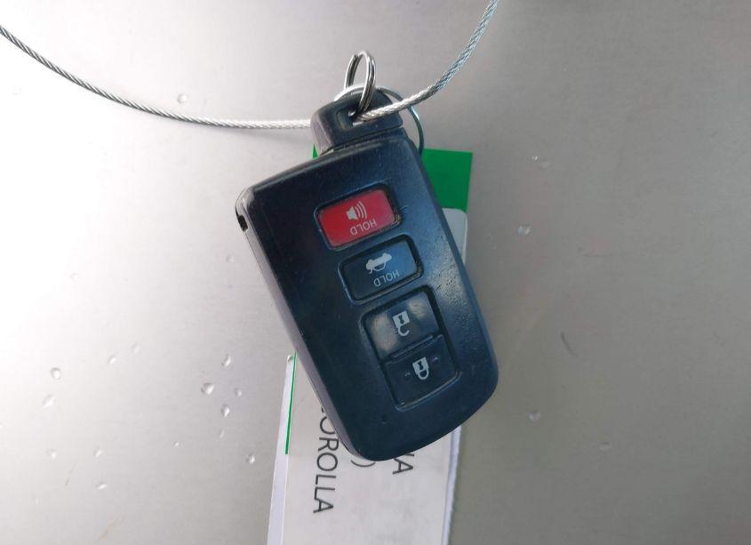 Photo 11 of 2015 Toyota Corolla S PLUS (VIN 2T1BURHEXFC261068)