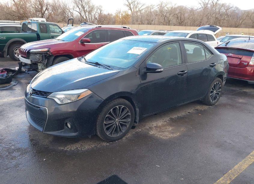 Photo 2 of 2015 Toyota Corolla S PLUS (VIN 2T1BURHEXFC261068)