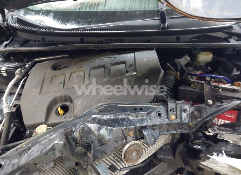 Photo 10 of 2015 Toyota Corolla S PLUS (VIN 2T1BURHEXFC269879)