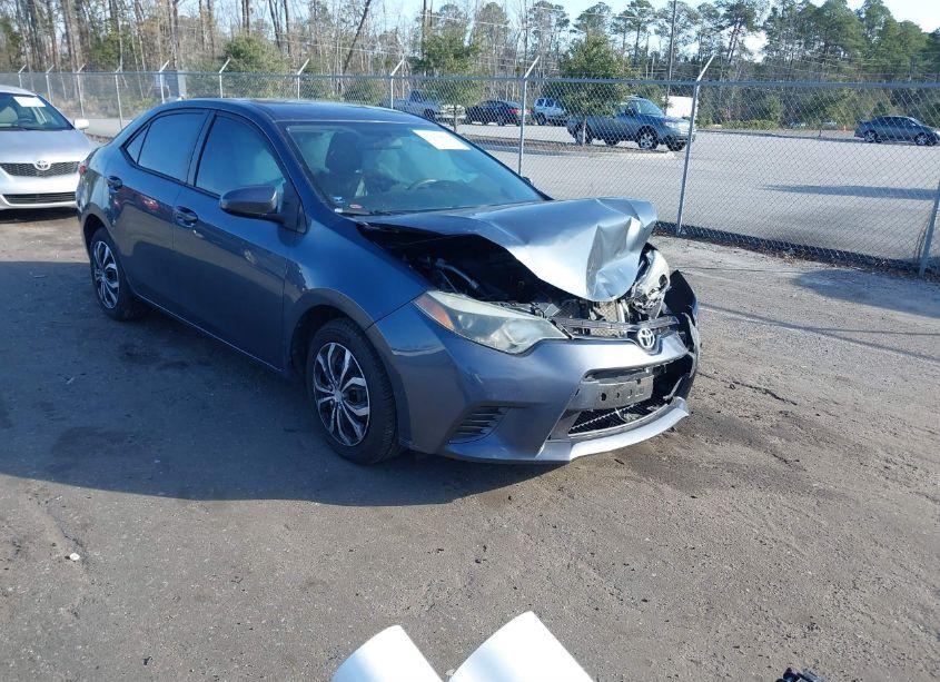 2015 Toyota Corolla LE (VIN 2T1BURHEXFC296290) main photo