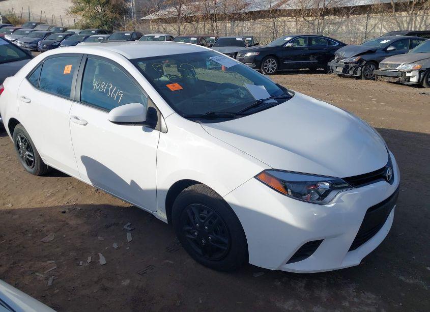 2015 Toyota Corolla L (VIN 2T1BURHEXFC296760) main photo