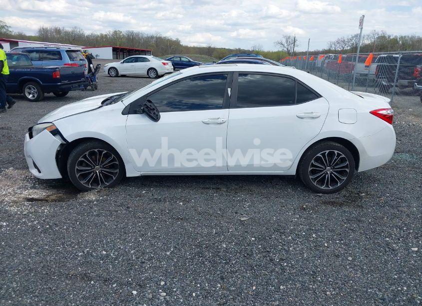 Photo 14 of 2015 Toyota Corolla S PLUS (VIN 2T1BURHEXFC299206)