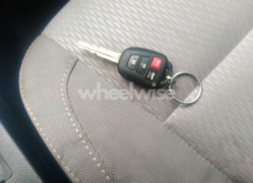 Photo 11 of 2015 Toyota Corolla LE PLUS (VIN 2T1BURHEXFC307322)