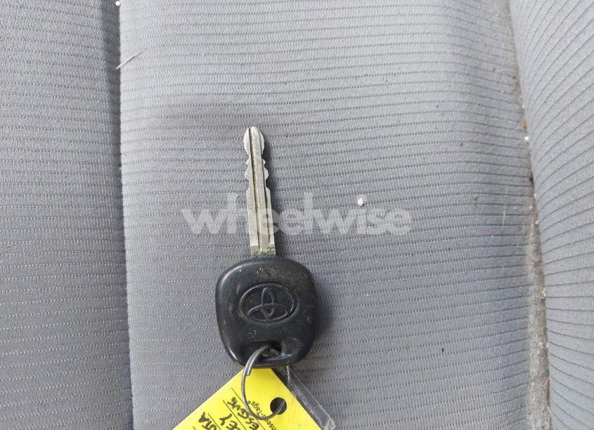 Photo 11 of 2015 Toyota Corolla L (VIN 2T1BURHEXFC323214)