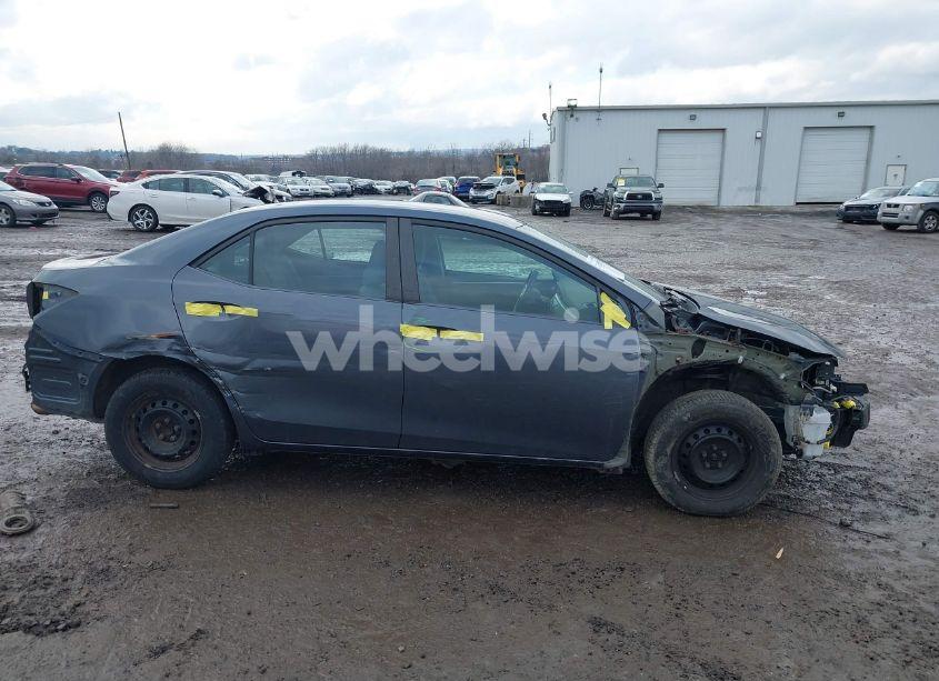 Photo 13 of 2015 Toyota Corolla L (VIN 2T1BURHEXFC323214)