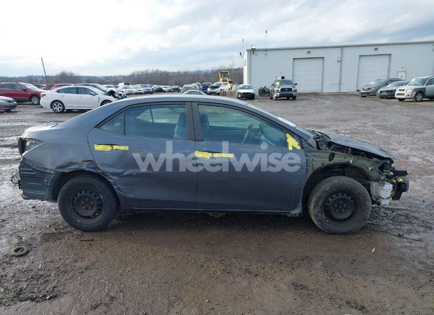 Photo 6 of 2015 Toyota Corolla L (VIN 2T1BURHEXFC323214)