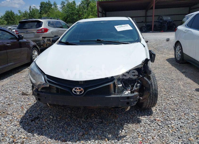 Photo 13 of 2015 Toyota Corolla L (VIN 2T1BURHEXFC326128)