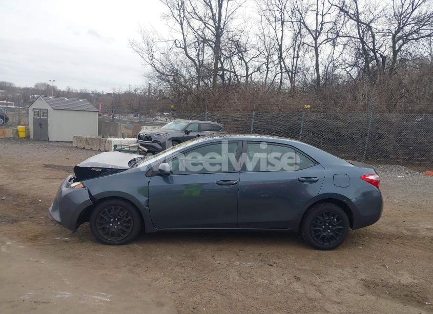 Photo 14 of 2015 Toyota Corolla LE (VIN 2T1BURHEXFC328171)