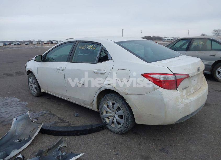 Photo 3 of 2015 Toyota Corolla LE (VIN 2T1BURHEXFC332690)
