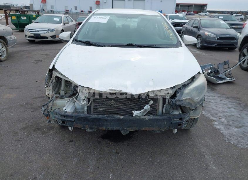 Photo 6 of 2015 Toyota Corolla LE (VIN 2T1BURHEXFC332690)