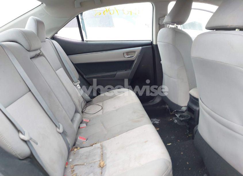 Photo 8 of 2015 Toyota Corolla LE (VIN 2T1BURHEXFC332690)