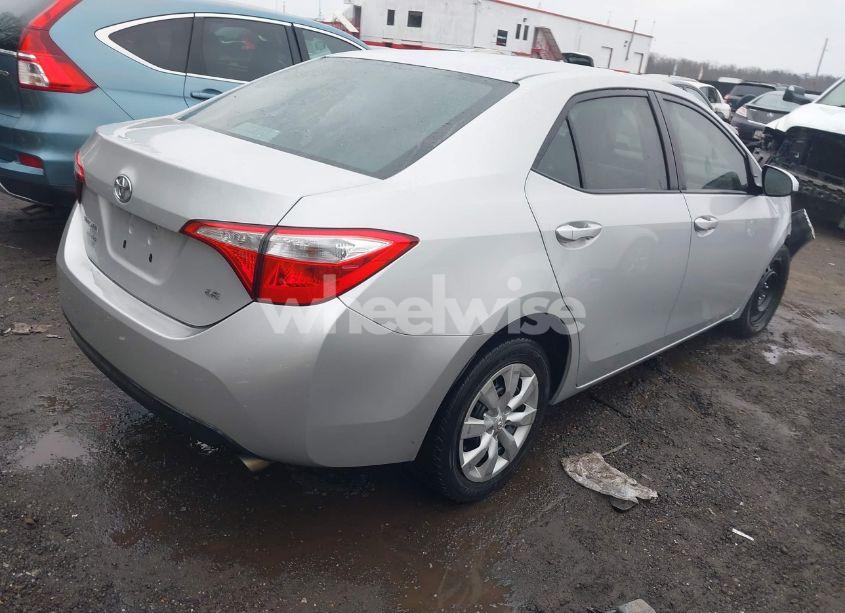 Photo 4 of 2015 Toyota Corolla LE (VIN 2T1BURHEXFC345603)