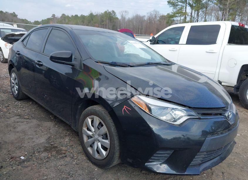2015 Toyota Corolla LE (VIN 2T1BURHEXFC357637) main photo