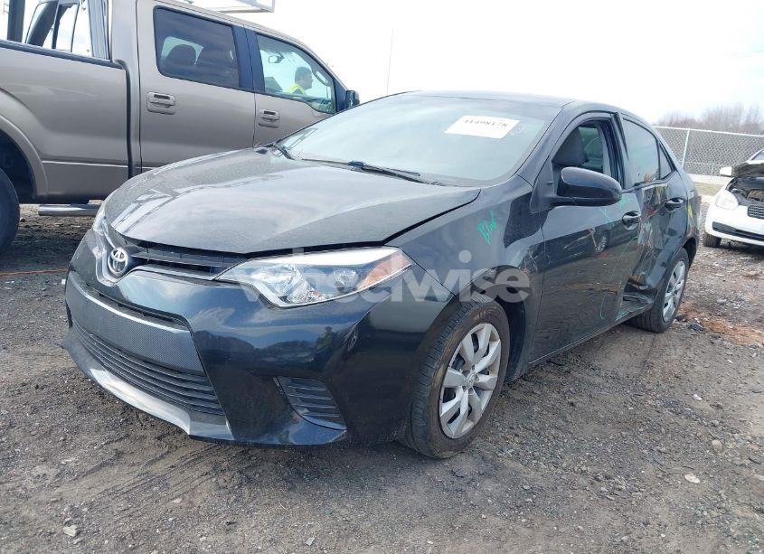 Photo 2 of 2015 Toyota Corolla LE (VIN 2T1BURHEXFC357637)