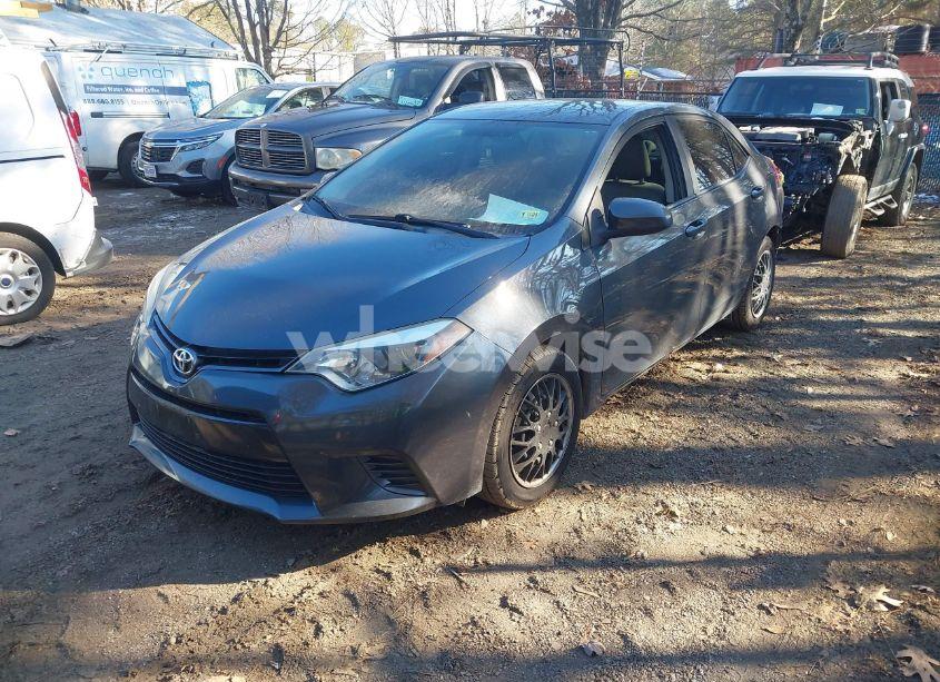 Photo 2 of 2015 Toyota Corolla LE (VIN 2T1BURHEXFC362286)