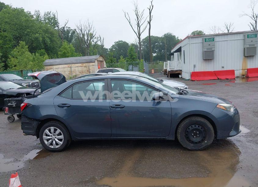 Photo 13 of 2015 Toyota Corolla LE (VIN 2T1BURHEXFC365169)