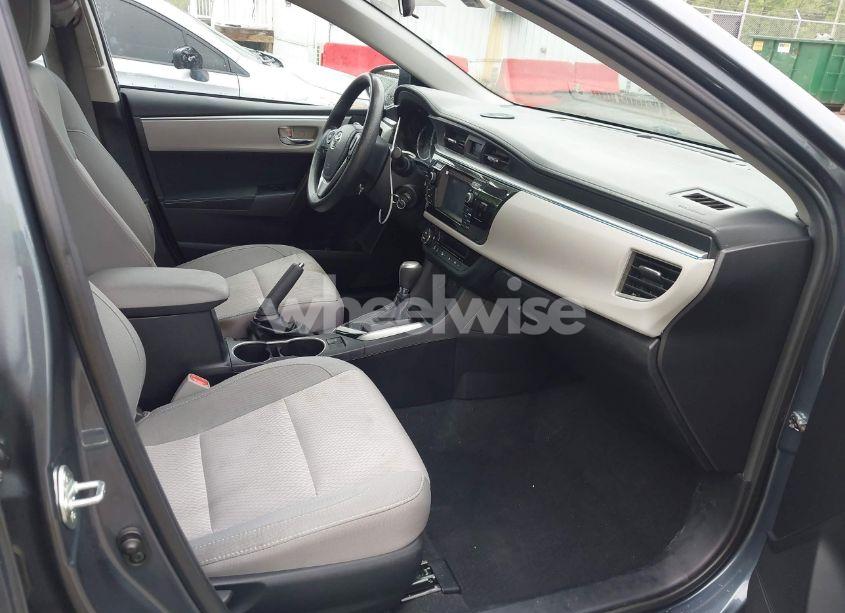 Photo 5 of 2015 Toyota Corolla LE (VIN 2T1BURHEXFC365169)