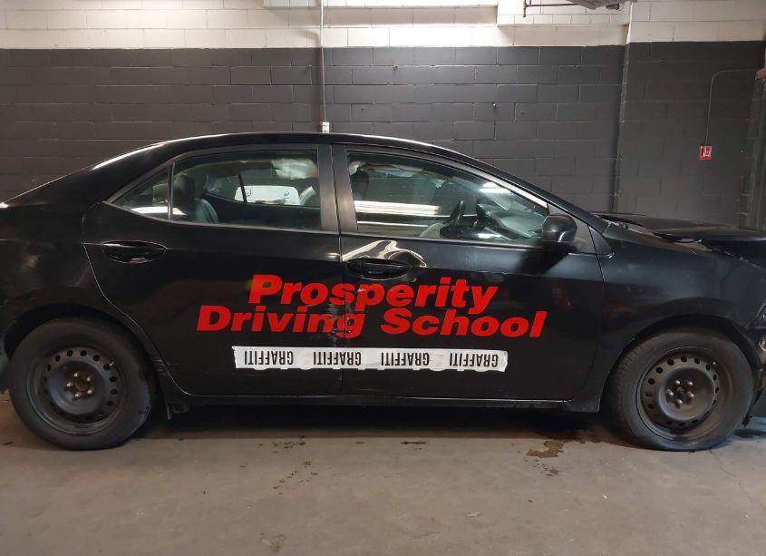 Photo 13 of 2015 Toyota Corolla LE (VIN 2T1BURHEXFC393120)