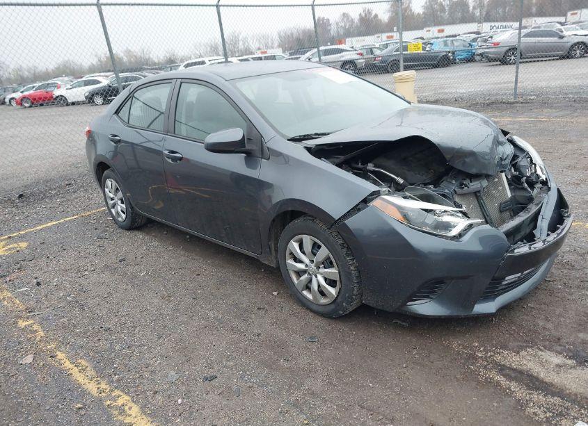 2015 Toyota Corolla LE (VIN 2T1BURHEXFC394168) main photo