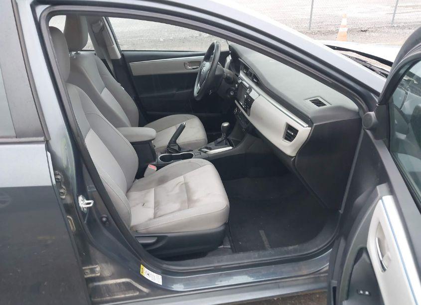 Photo 5 of 2015 Toyota Corolla LE (VIN 2T1BURHEXFC394168)