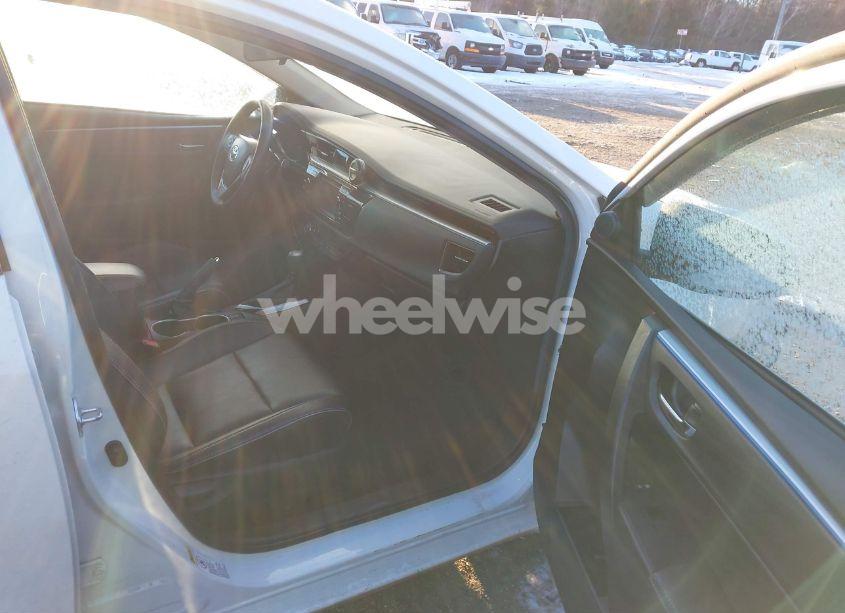 Photo 5 of 2015 Toyota Corolla S PREMIUM (VIN 2T1BURHEXFC403600)