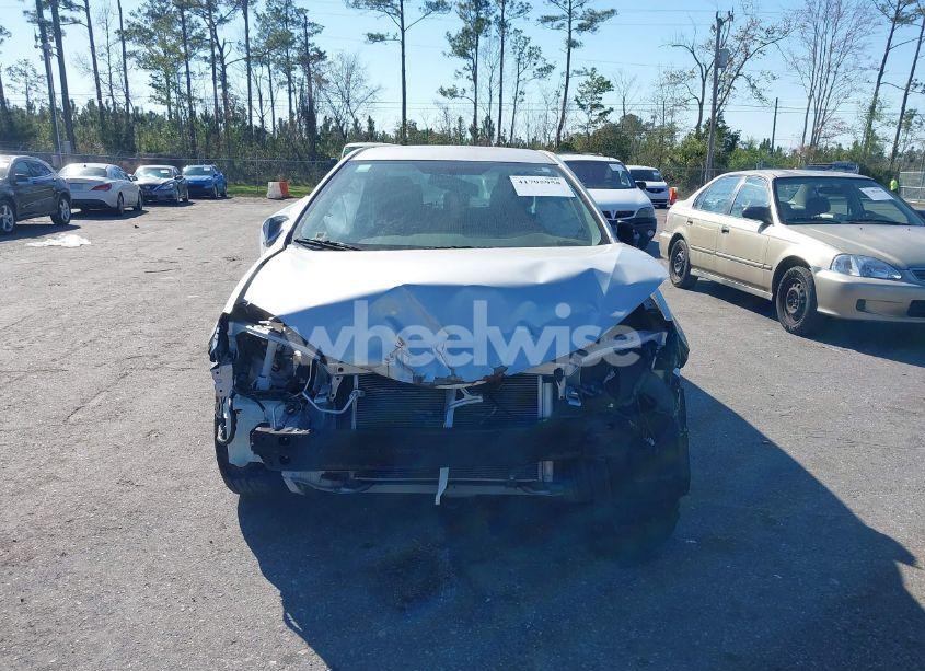 Photo 12 of 2015 Toyota Corolla L (VIN 2T1BURHEXFC442316)