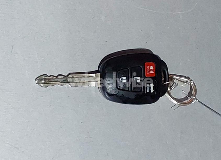 Photo 11 of 2015 Toyota Corolla S PLUS (VIN 2T1BURHEXFC451985)