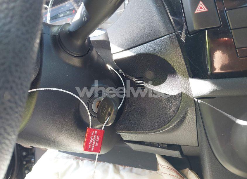 Photo 11 of 2015 Toyota Corolla L (VIN 2T1BURHEXFC467345)