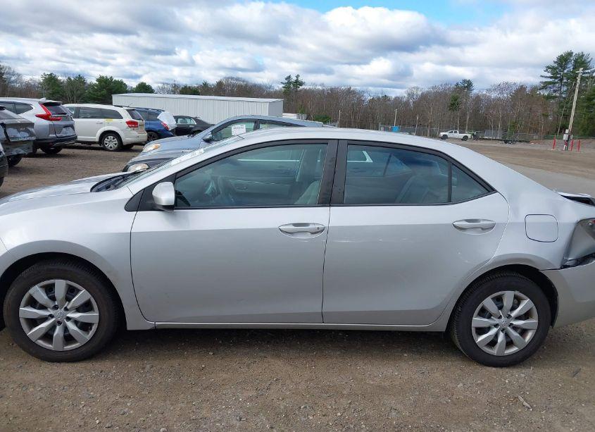 Photo 14 of 2015 Toyota Corolla LE (VIN 2T1BURHEXFC475123)