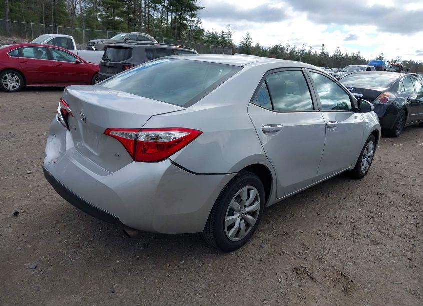 Photo 4 of 2015 Toyota Corolla LE (VIN 2T1BURHEXFC475123)