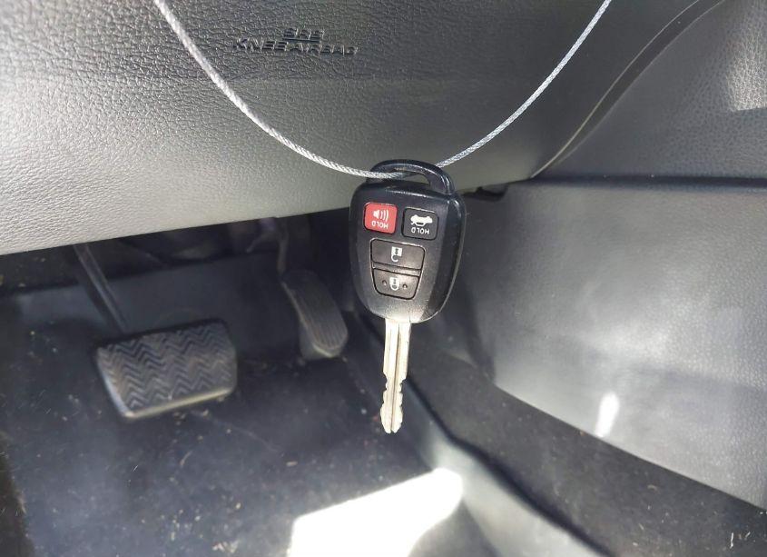 Photo 11 of 2015 Toyota Corolla S PLUS (VIN 2T1BURHEXFC476675)