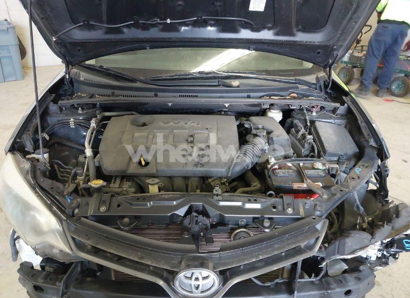 Photo 10 of 2016 Toyota Corolla LE (VIN 2T1BURHEXGC490187)