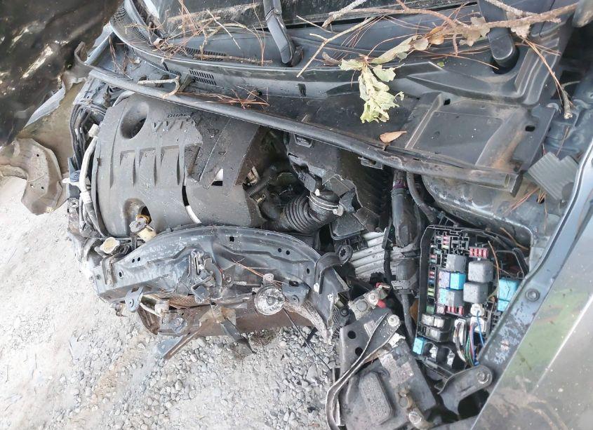 Photo 10 of 2016 Toyota Corolla L (VIN 2T1BURHEXGC528159)