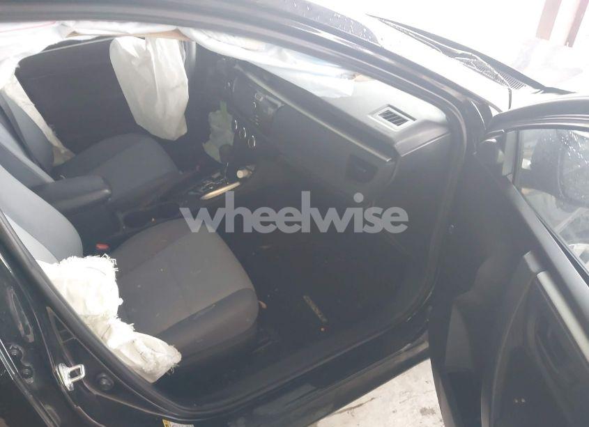 Photo 5 of 2016 Toyota Corolla L (VIN 2T1BURHEXGC530395)