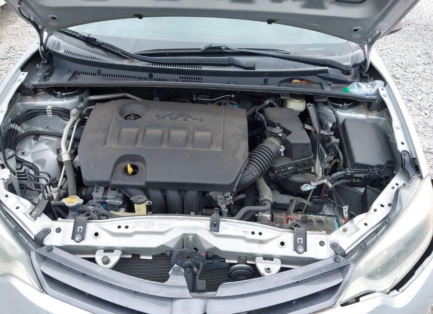 Photo 10 of 2016 Toyota Corolla LE (VIN 2T1BURHEXGC551084)