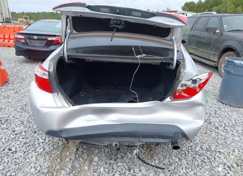 Photo 16 of 2016 Toyota Corolla LE (VIN 2T1BURHEXGC551084)