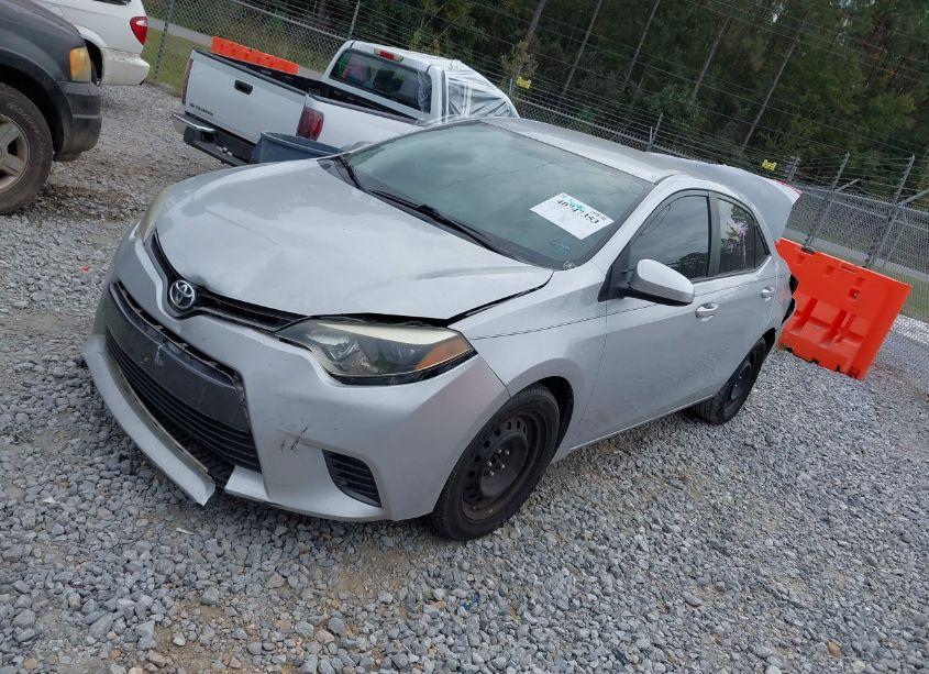 Photo 2 of 2016 Toyota Corolla LE (VIN 2T1BURHEXGC551084)