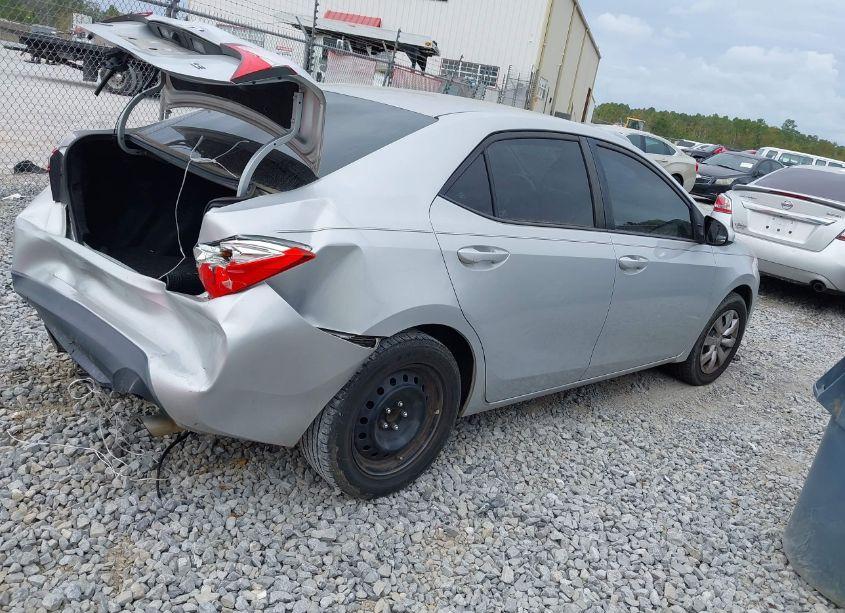 Photo 4 of 2016 Toyota Corolla LE (VIN 2T1BURHEXGC551084)